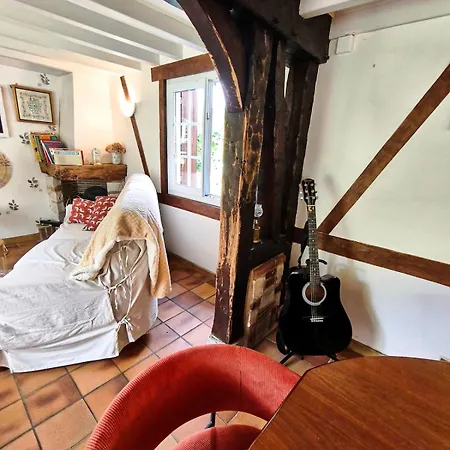 Semesterbostad La Petite Maison - Charme Normand Et Authenticite *